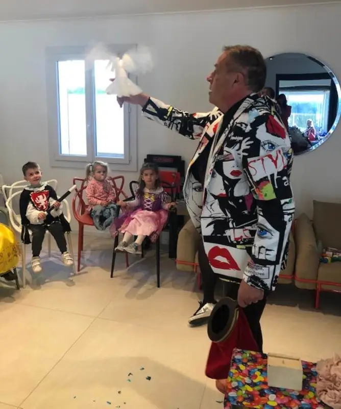 Kris, magicien à Toulon et en région PACA