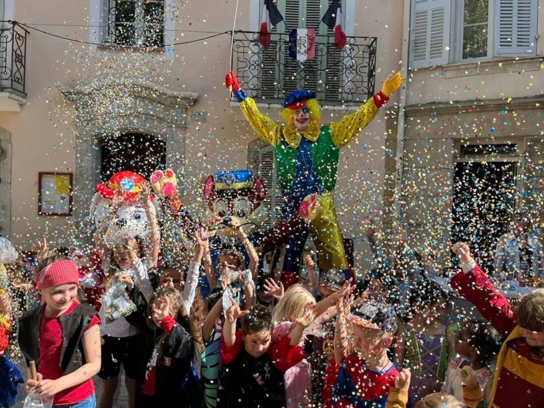 Echassier parade de rues