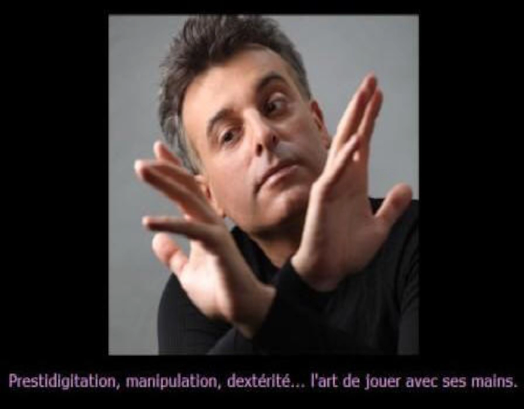 Antonin, magicien close-up