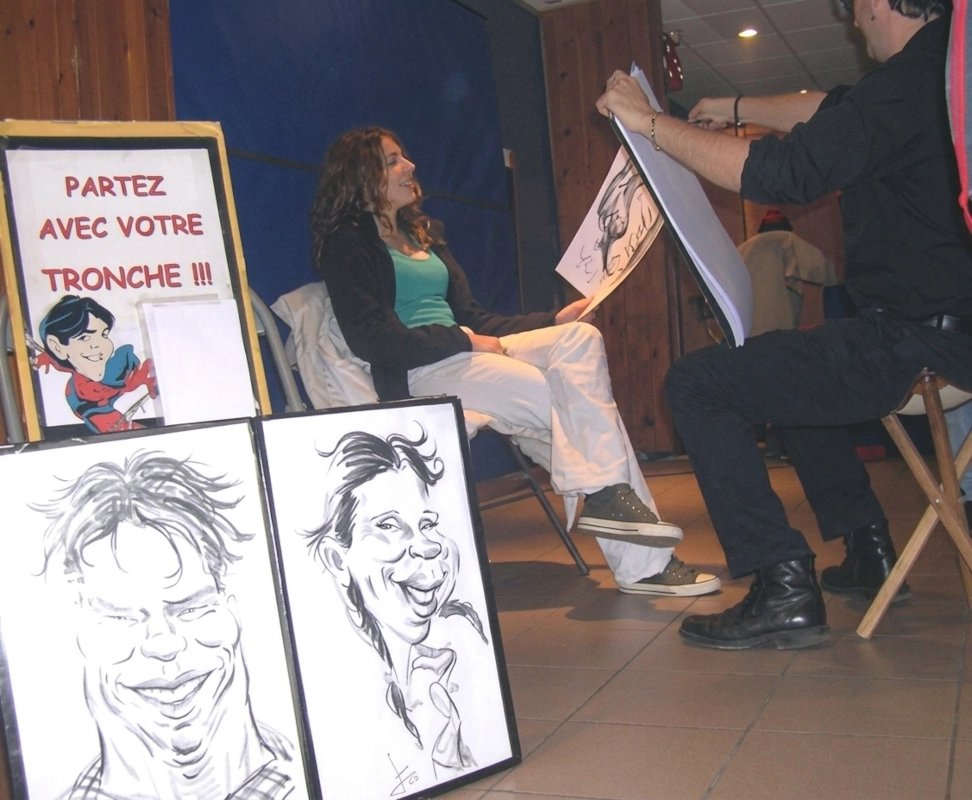 Caricaturiste en soirée