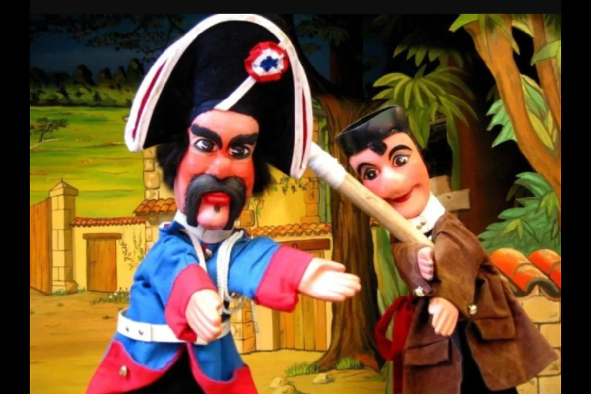Marionnettes du gendarme et de Guignol