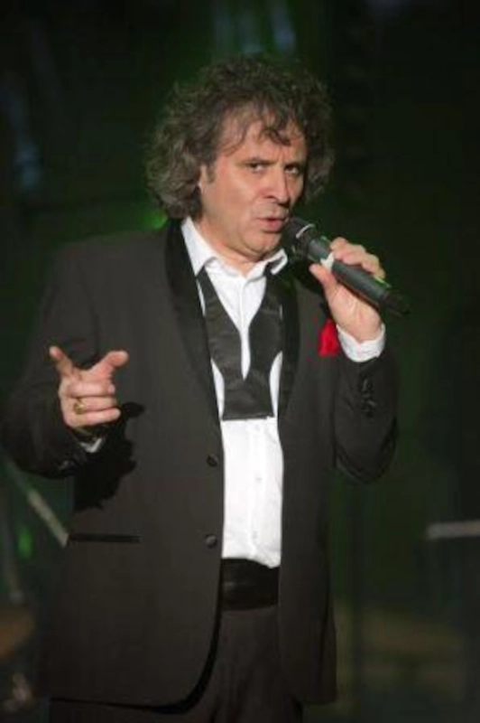 Sosie de Michel Sardou