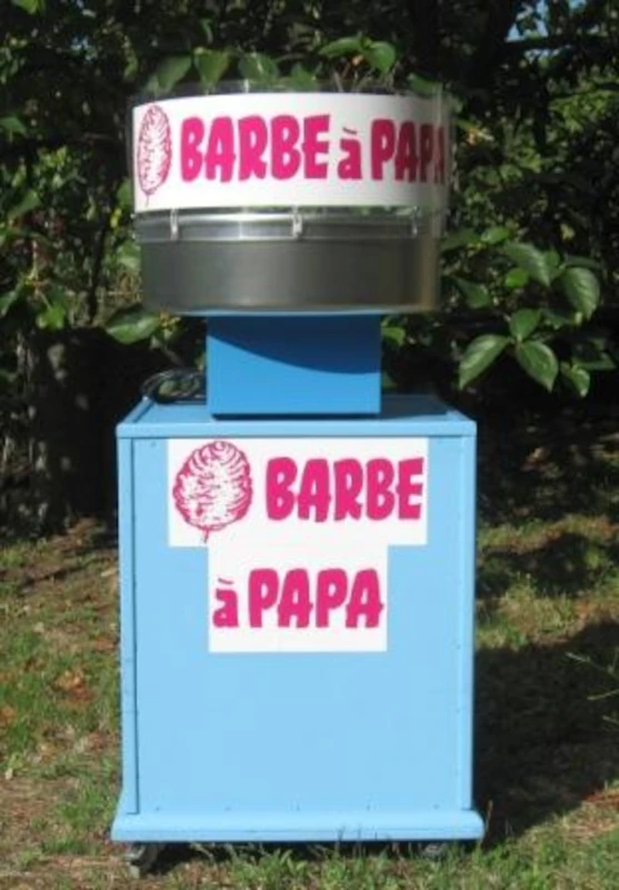 Stand de barbe à papa en animation de rue